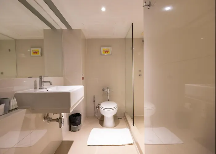 Hotel 24 At Bts Phrom Phong Bangkok