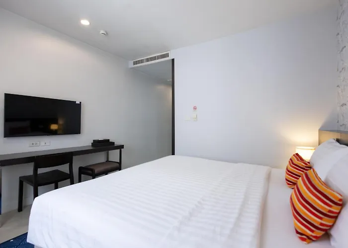 Hotel 24 At Bts Phrom Phong Bangkok