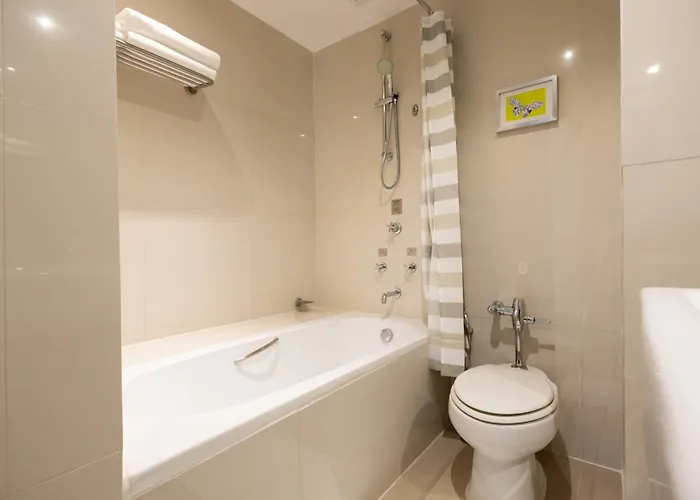 Hotel 24 At Bts Phrom Phong 3*