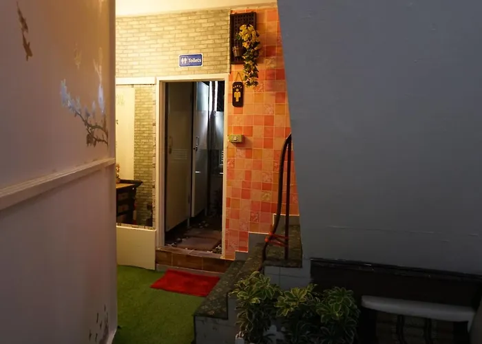 24 At Bts Phrom Phong Bangkok